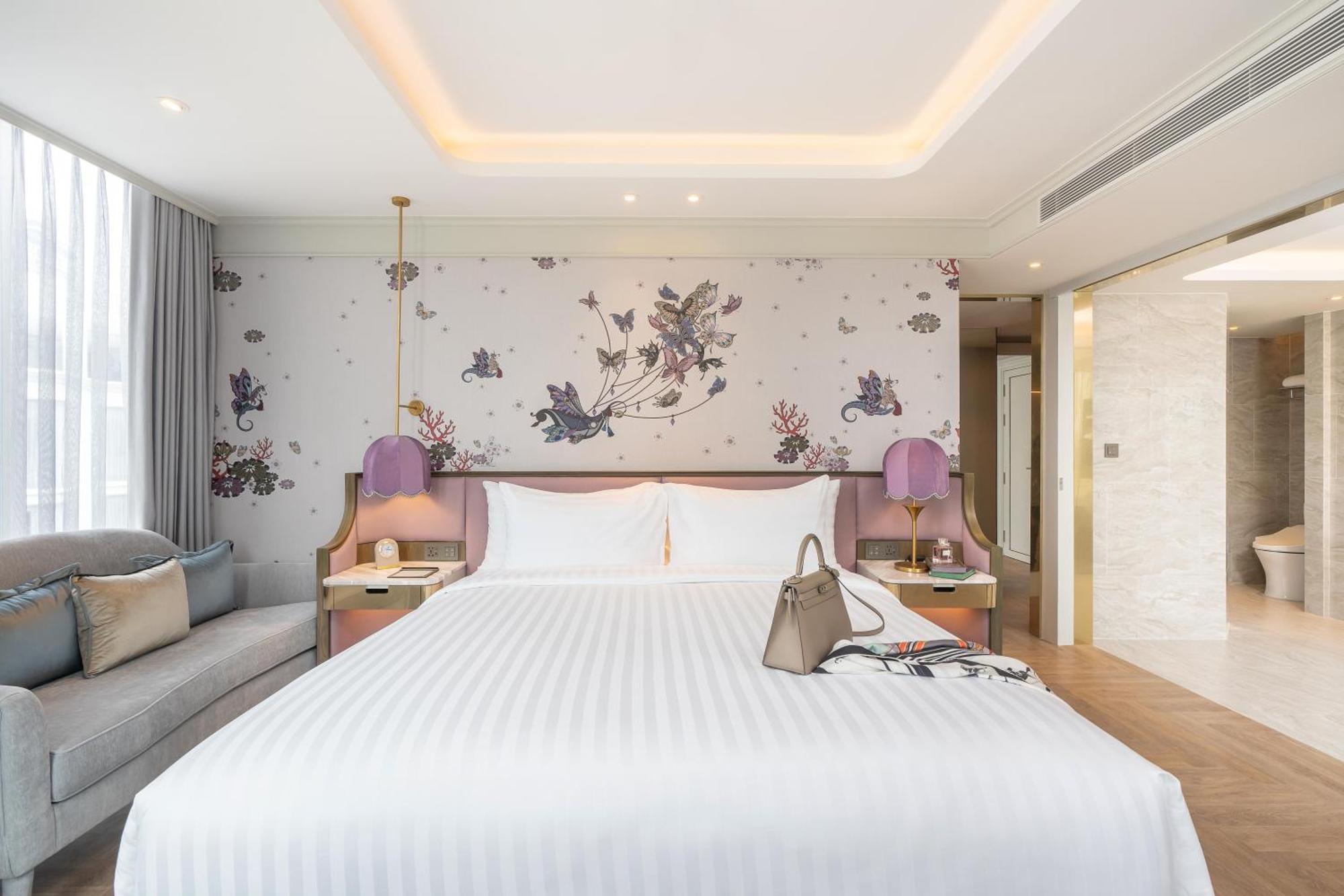 The Salil Hotel Riverside Банкок Екстериор снимка Deluxe Suite