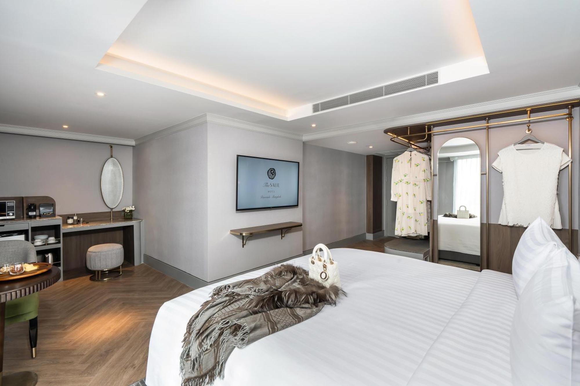 The Salil Hotel Riverside Банкок Екстериор снимка Deluxe Room